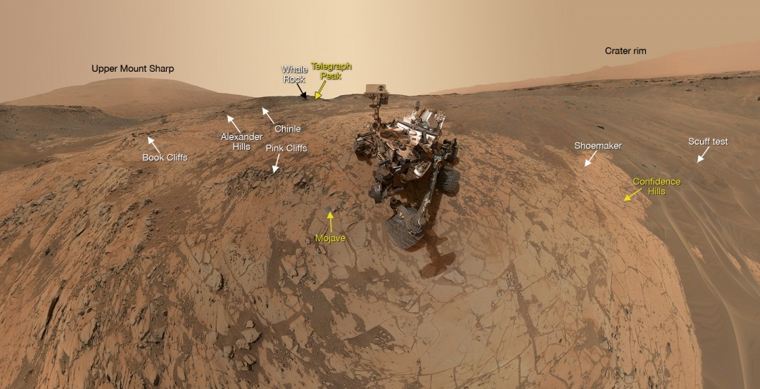 mojave-curiosity-autoportrait-02