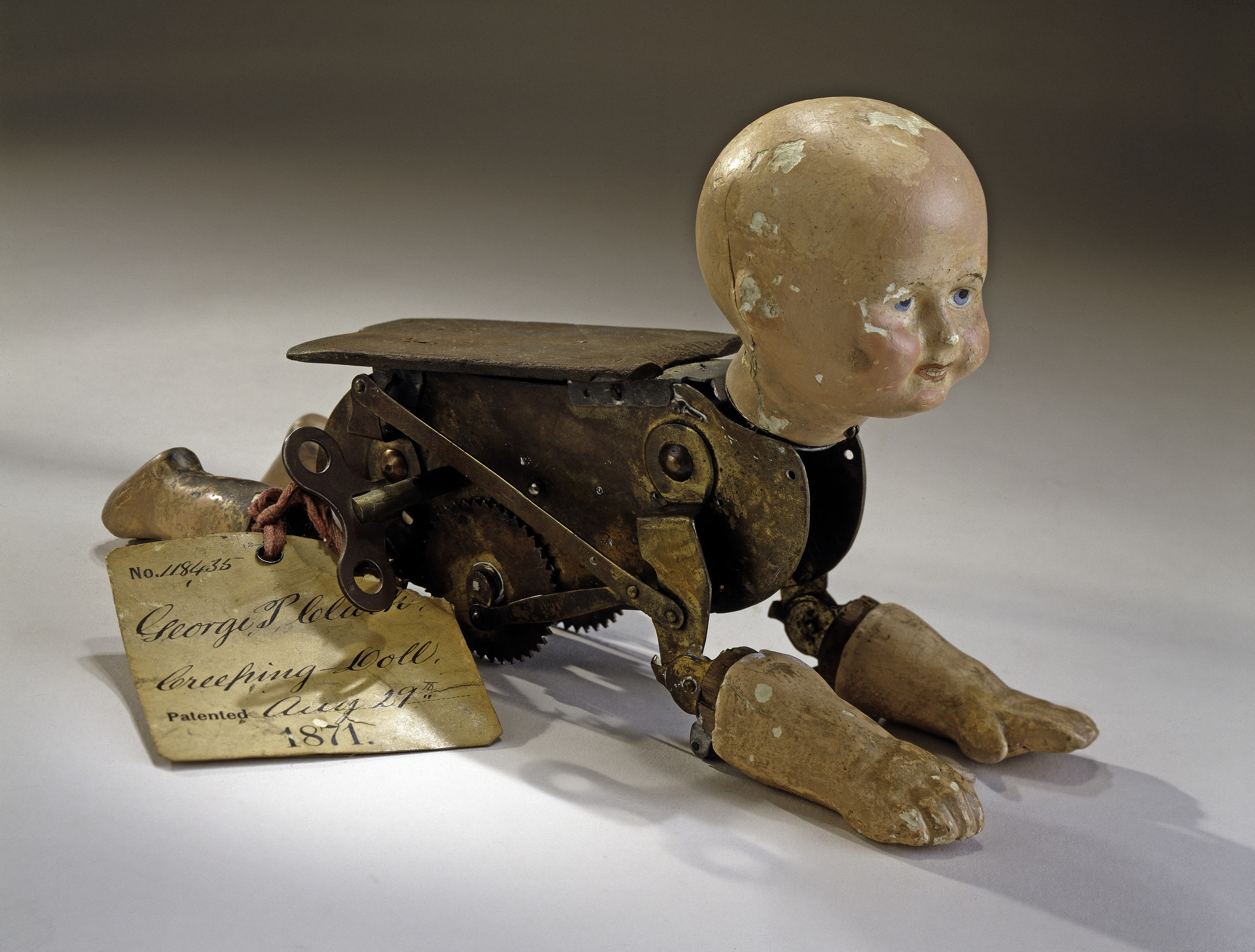 Une poupée rampante en 1871