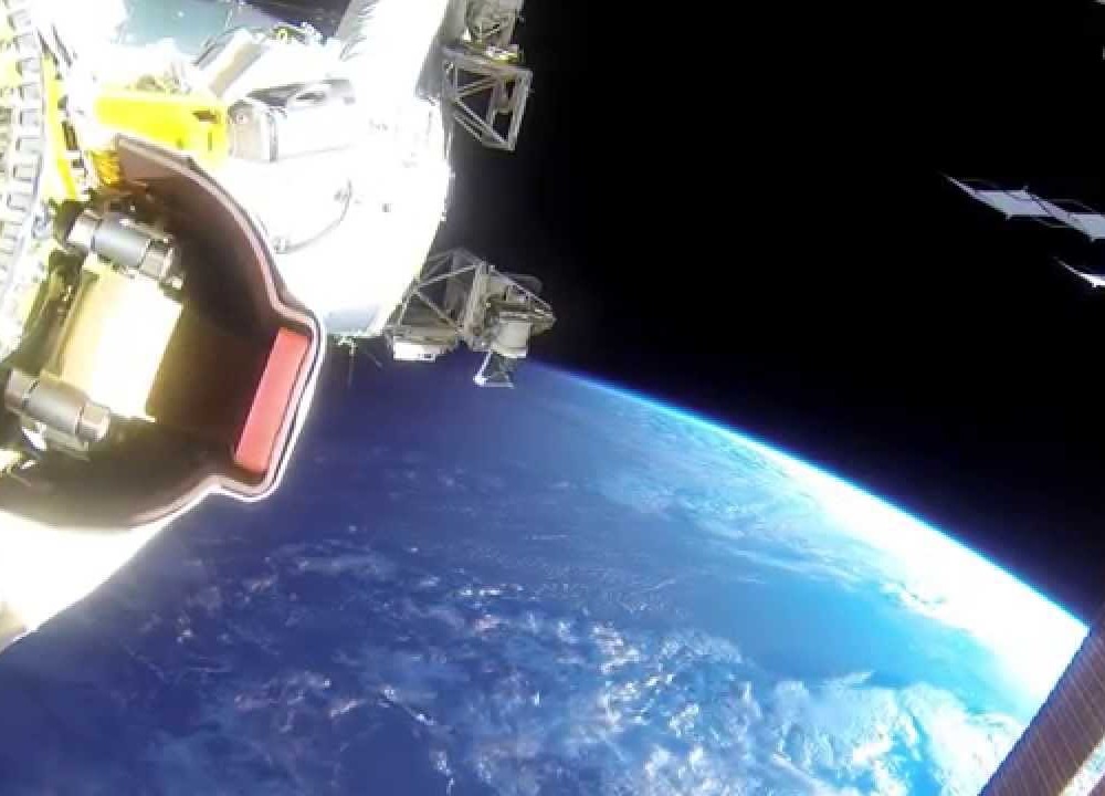 Une sortie dans l’espace avec une GoPro