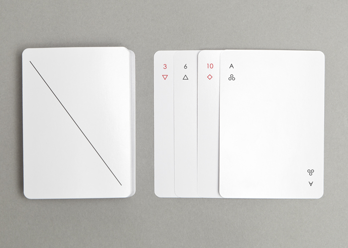 carte-jeu-minimaliste-bleu-02