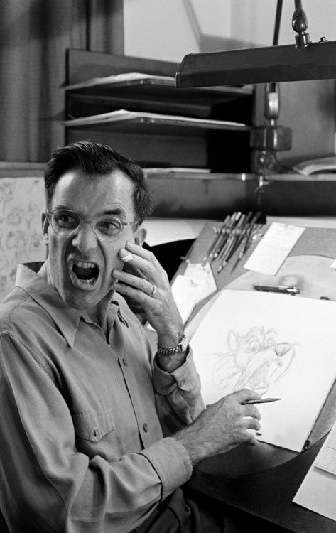 illustrateurs-disney-mirroir-modele-07