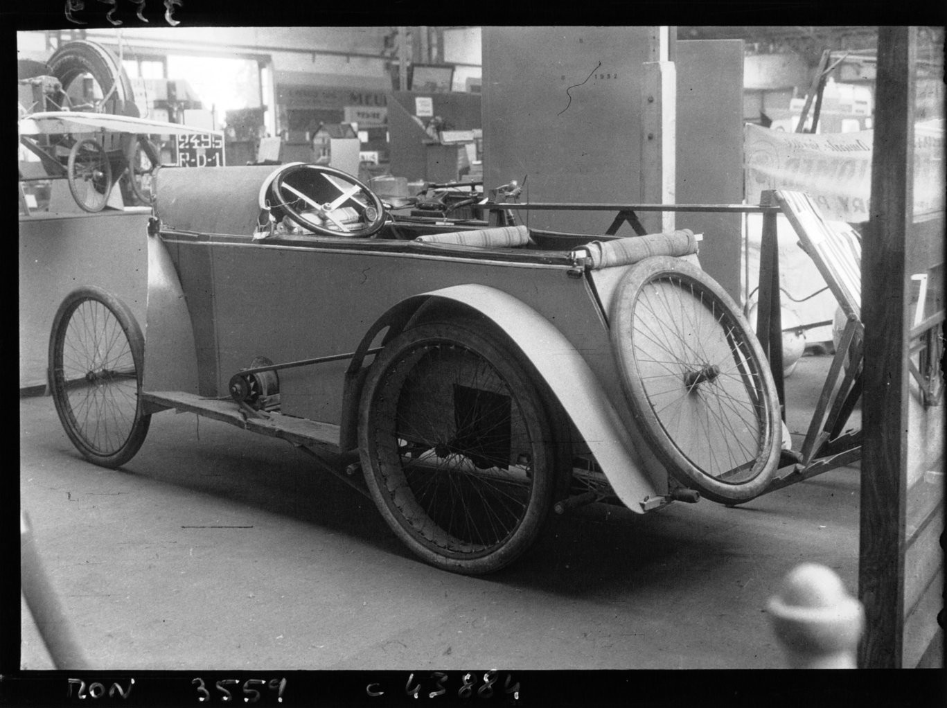 La voiture électrique de la crise au concours Lépine en 1932