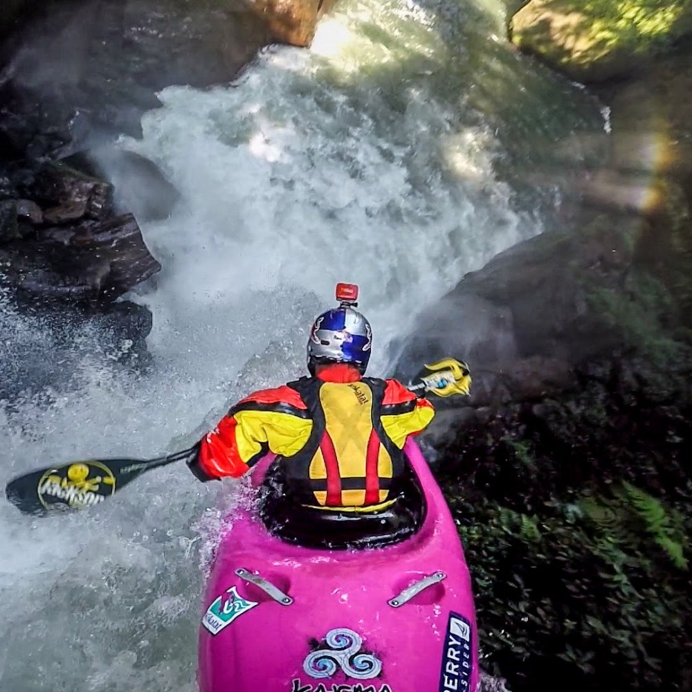 Des cascades en Kayak