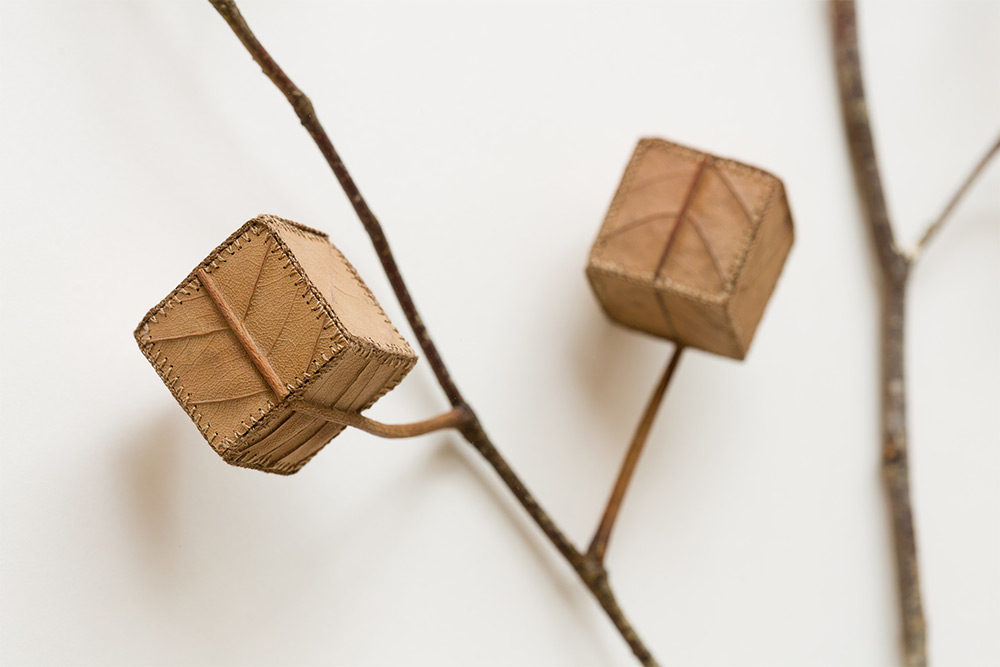 sculpture-feuille-morte-04