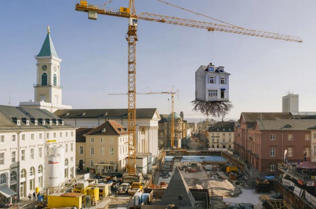 Une maison déracinée