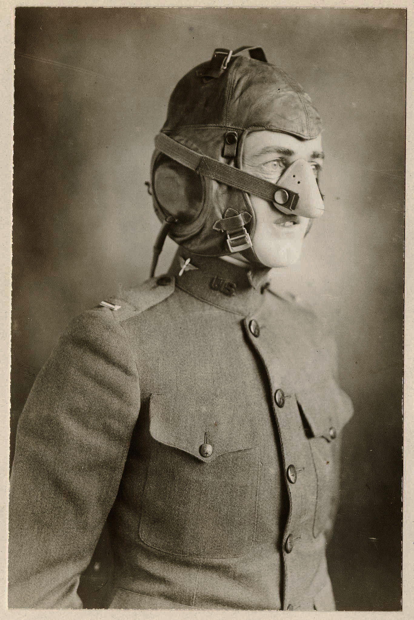 Un masque d’oxygène pour aviateur de la Première Guerre Mondiale