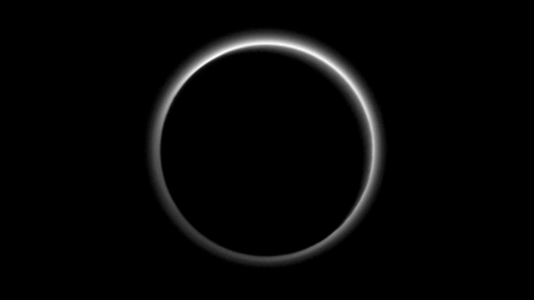 pluton-eclipse-soleil