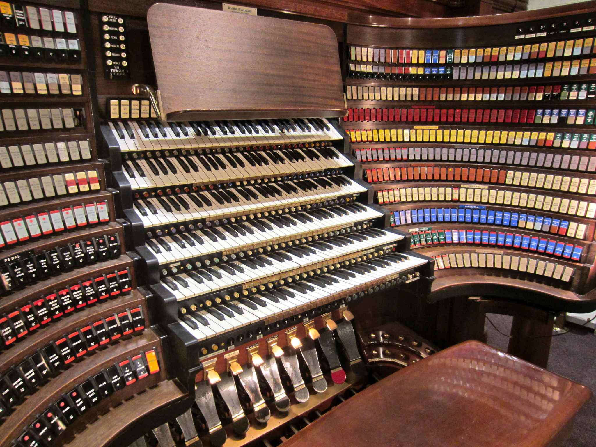 02 orgue plus grand wanamaker La boite verte
