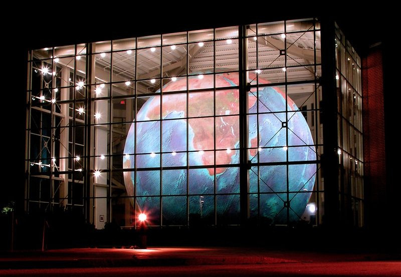 Le plus grand globe rotatif du monde