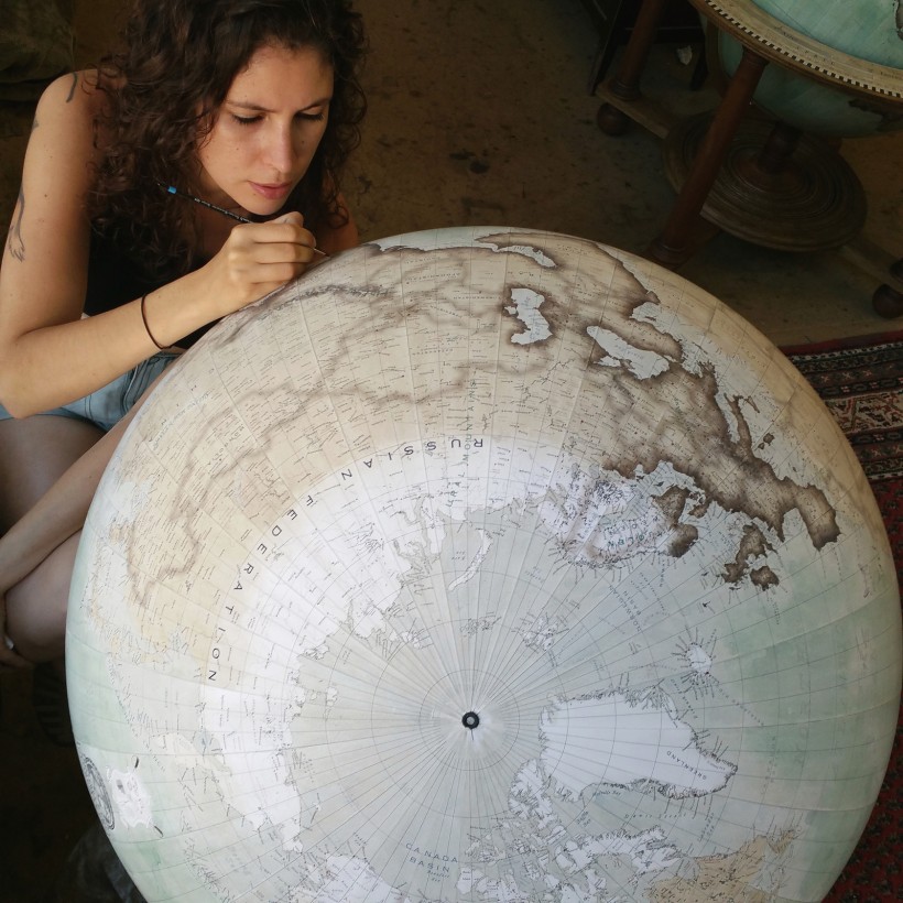 fabrication-globe-terrestre-artisanale-11
