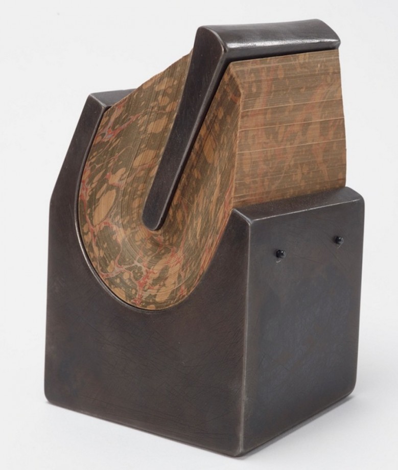 livre-metal-sculpture-05
