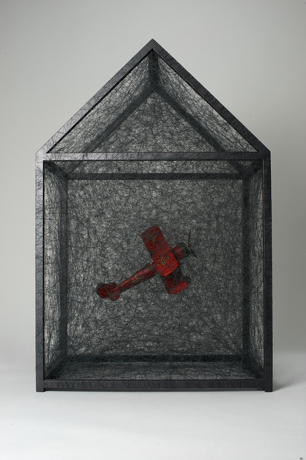 Les toiles de Chiharu Shiota