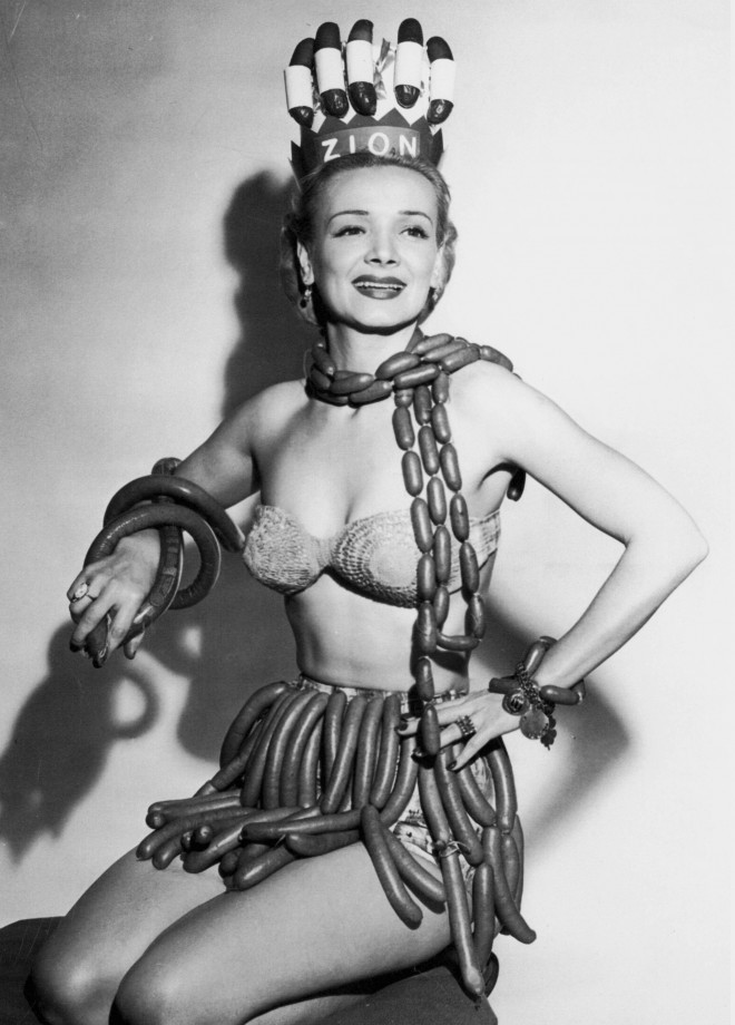 La reine de la saucisse - Sponsorisé par la Zion Meat Company durant la semaine du Hot Dog 1955