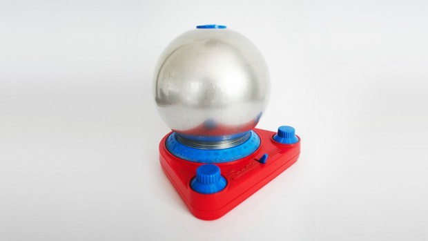 tyco-doodle-dome-ardoise-magique-sphere-01-bo