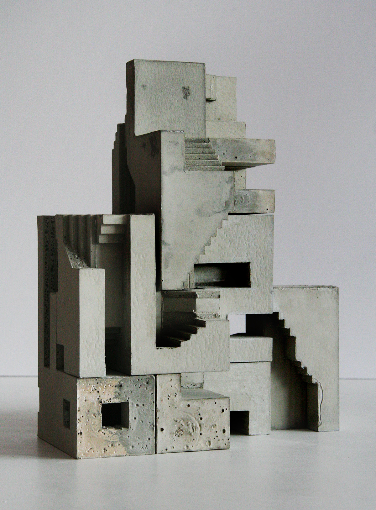 La sculpture brutaliste de David Umemoto