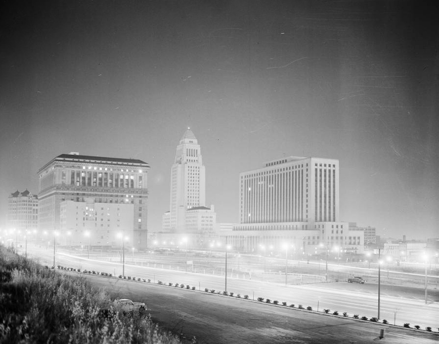 [Mystère #204] Los Angeles éclairé par une bombe atomique dans le Nevada en 1955