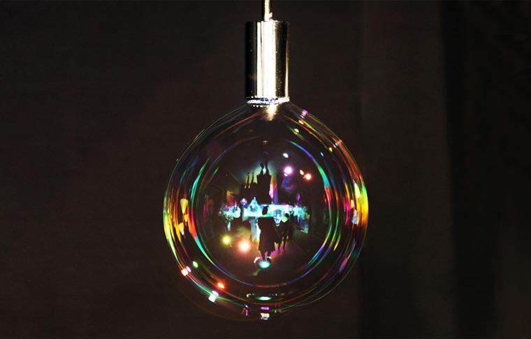 Surface-Tension-Lamp-2