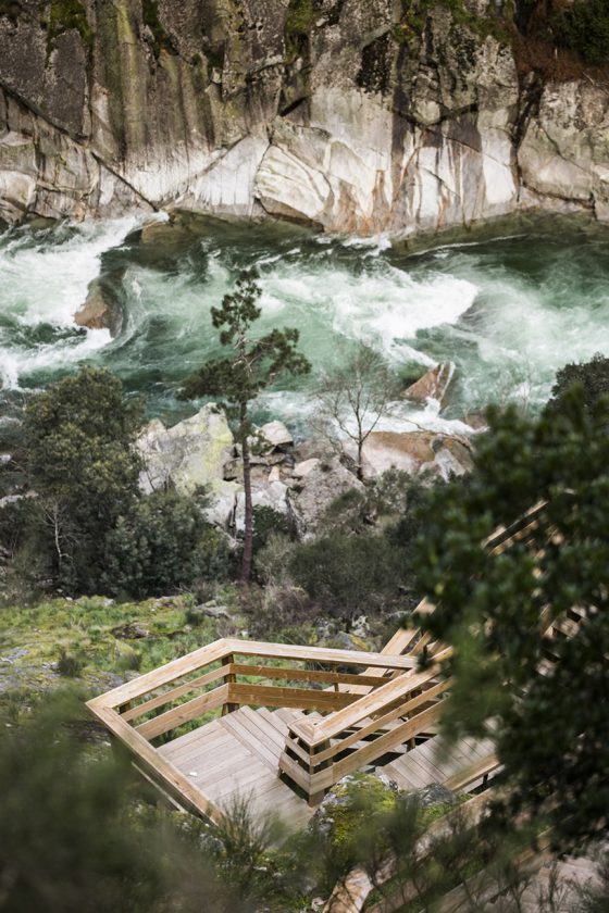 passerelle-bois-portugal-Paivai-11
