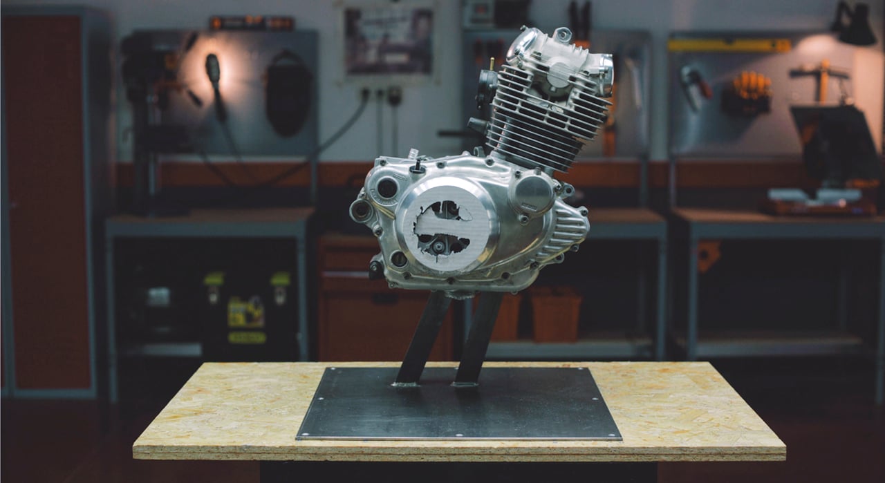 Un moteur poncé centimètre par centimètre