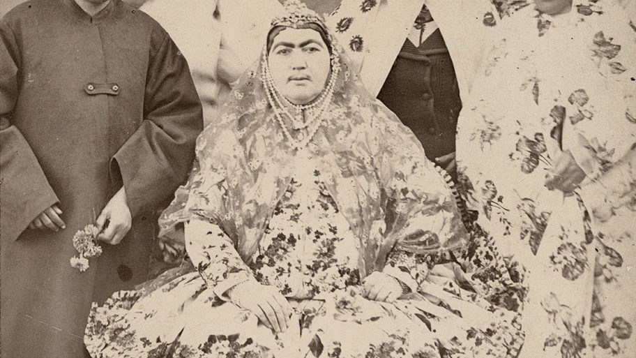 Mystère #215 Anis al-Dawla, la femme d’un chah Perse en 1870.