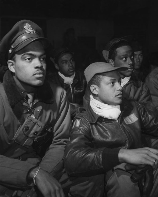 332ndfighterbriefing1945-high-res