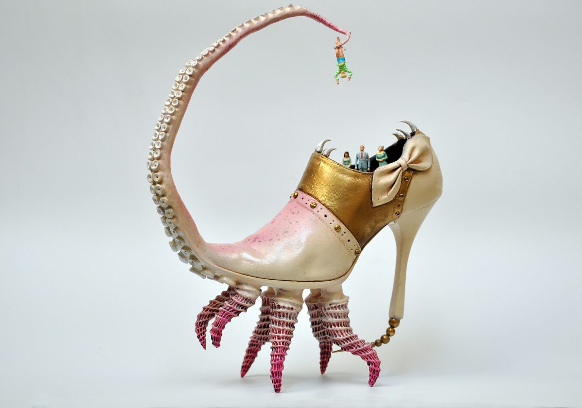 sculpture-chaussure-costa-magarakis-02