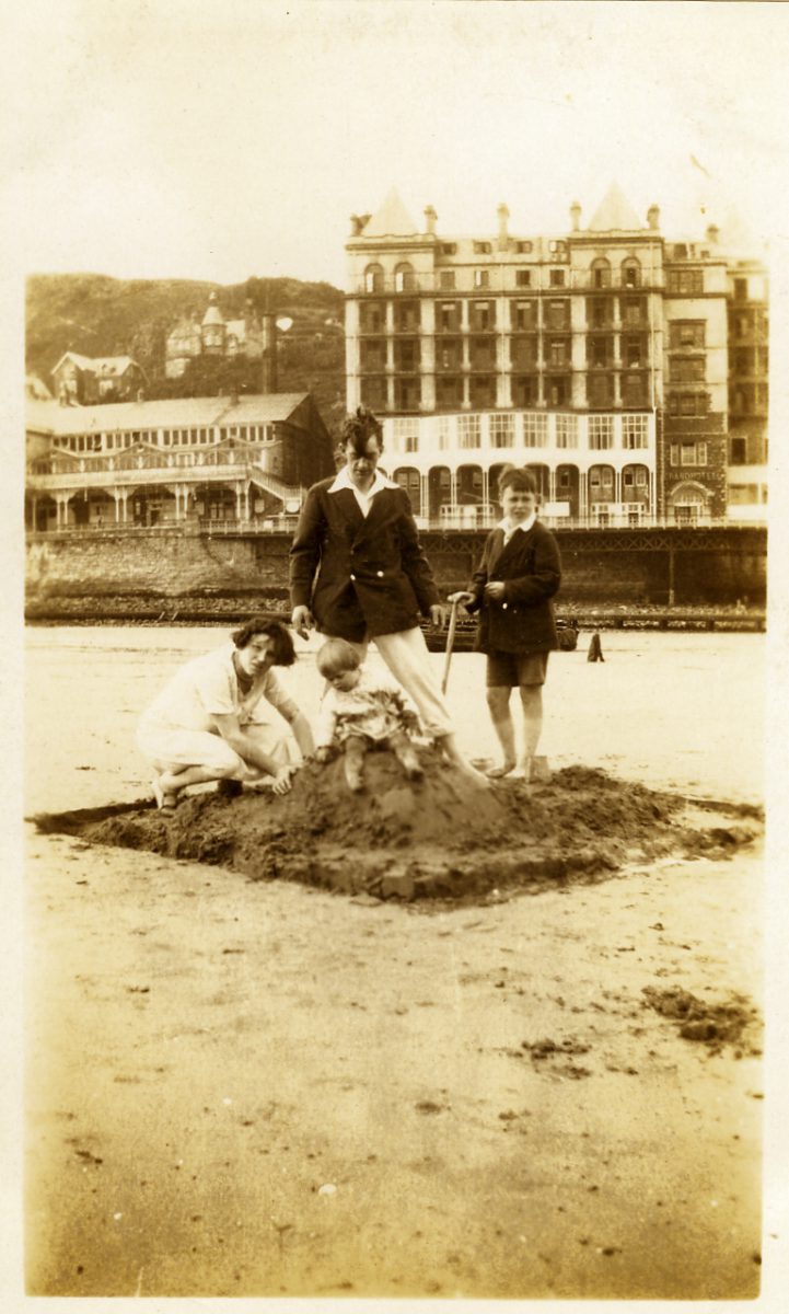 photo-ancienne-famille-vernaculaire-46