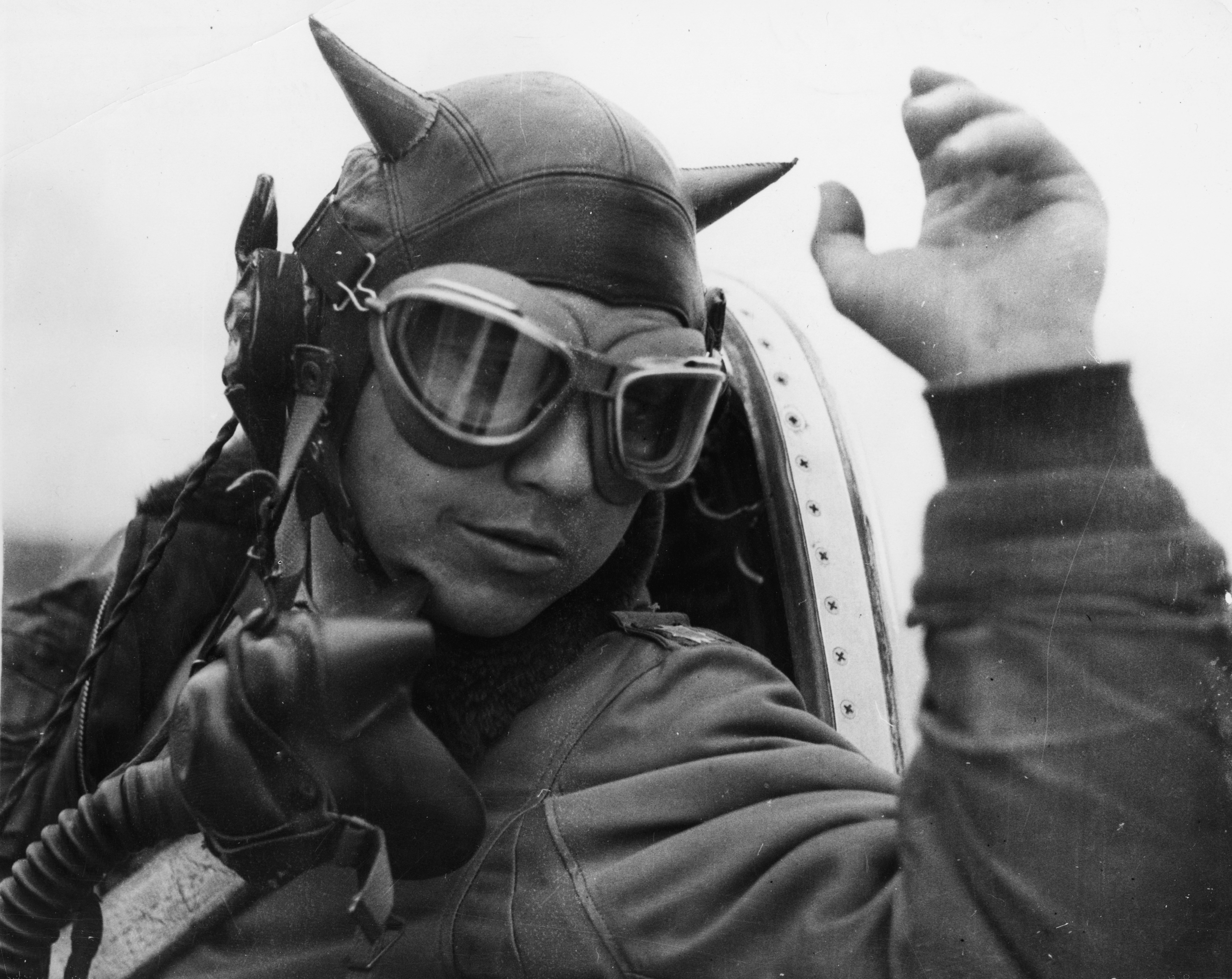 [Mystère #244] Le pilote Louis Houck et son casque de diable